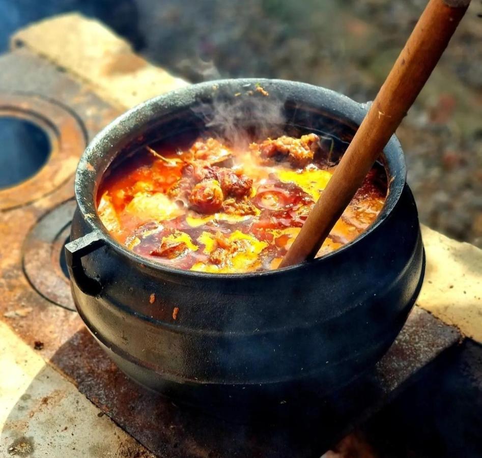 فندق Langa Stana Curtea de Argeş المظهر الخارجي الصورة